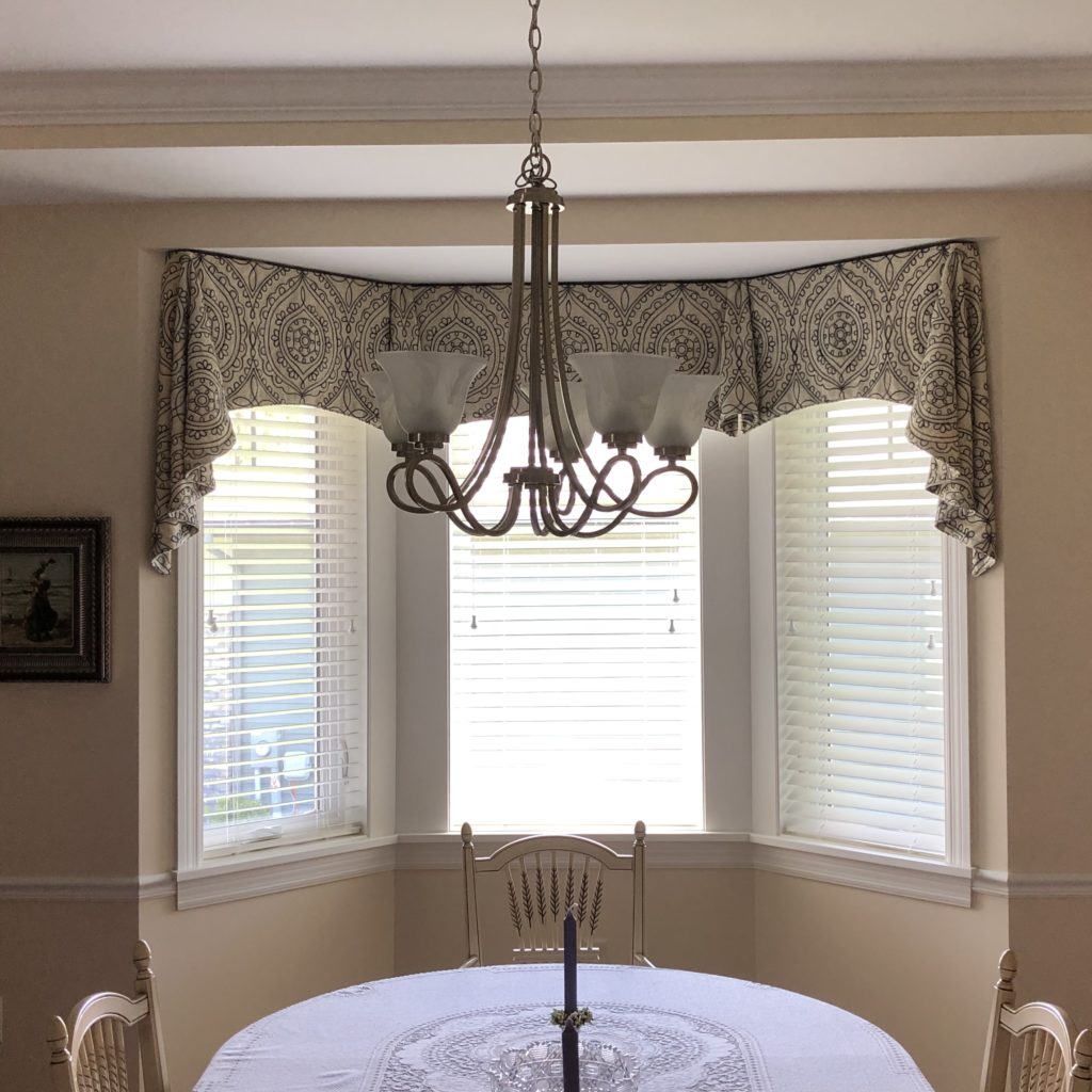 Curtain Valance Premium