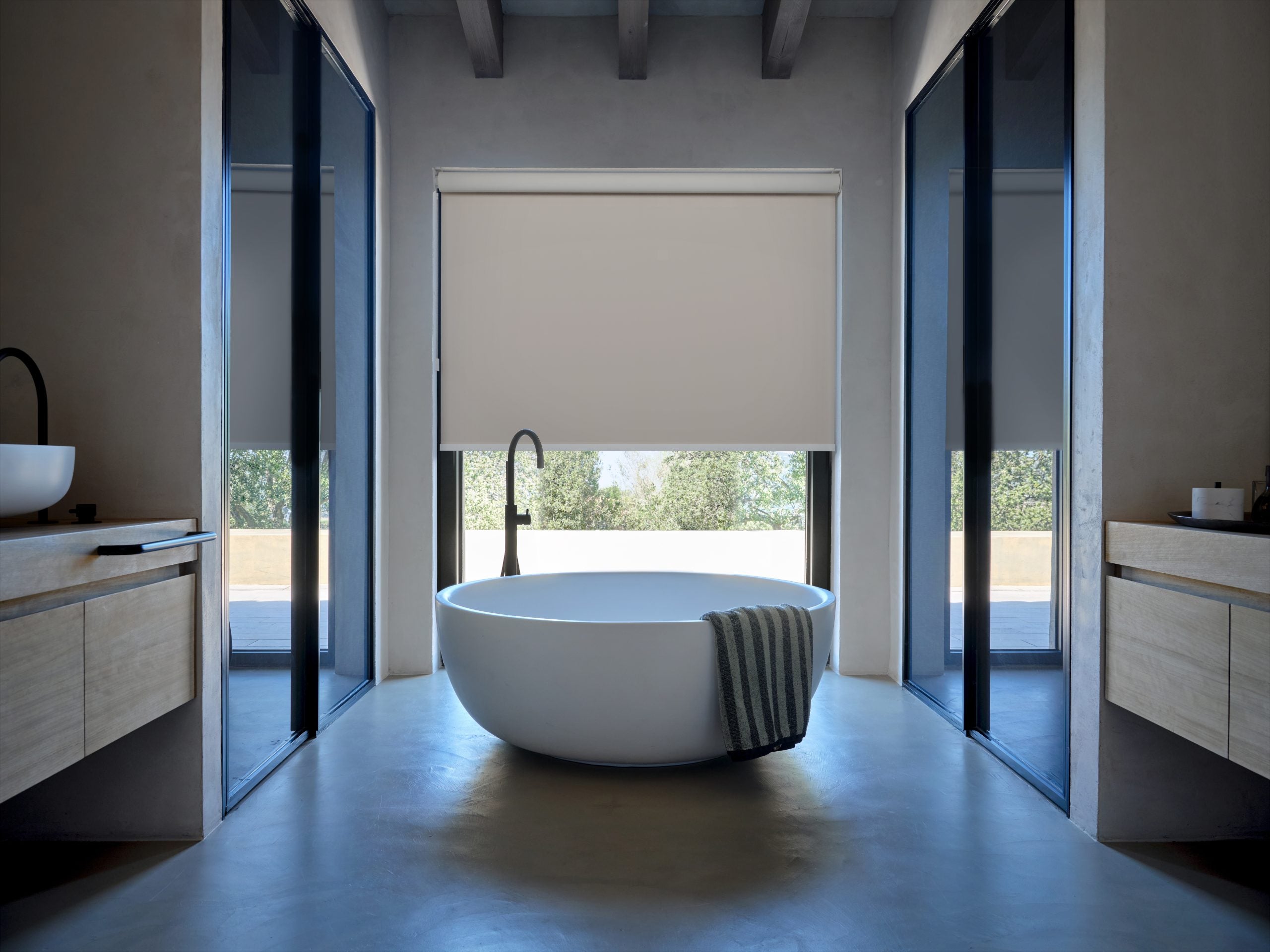 Roller Blinds & Roman Binds