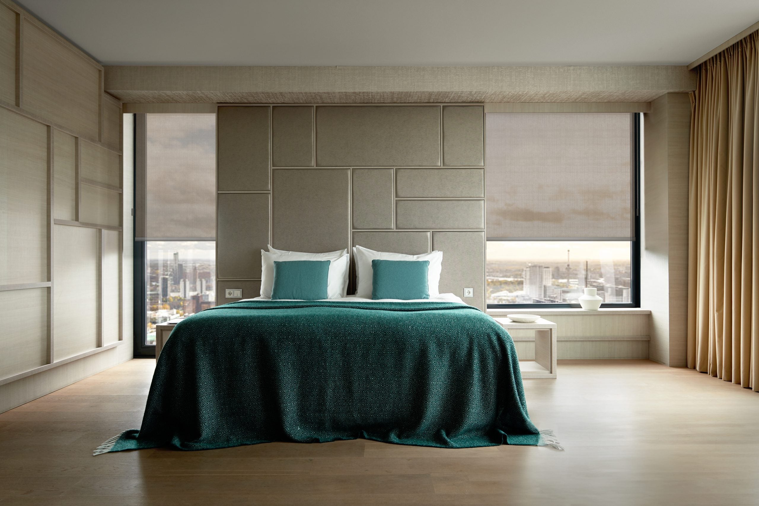 Roller Blinds & Roman Binds
